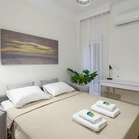 Trentatre, Nilie Hospitality Mgmt شقة