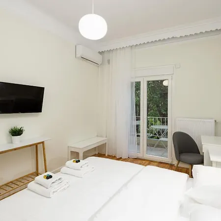 Trentatre, Nilie Hospitality Mgmt *