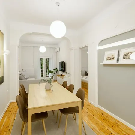 Trentatre, Nilie Hospitality Mgmt شقة *